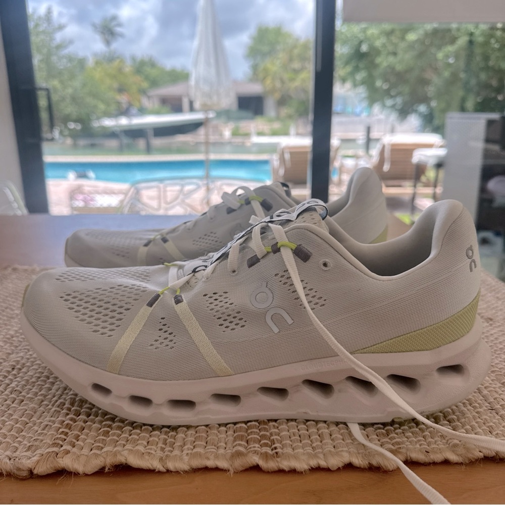 On Running Cloudsurfer Mens Athletic Shoes - Light Gray and green size 12.5